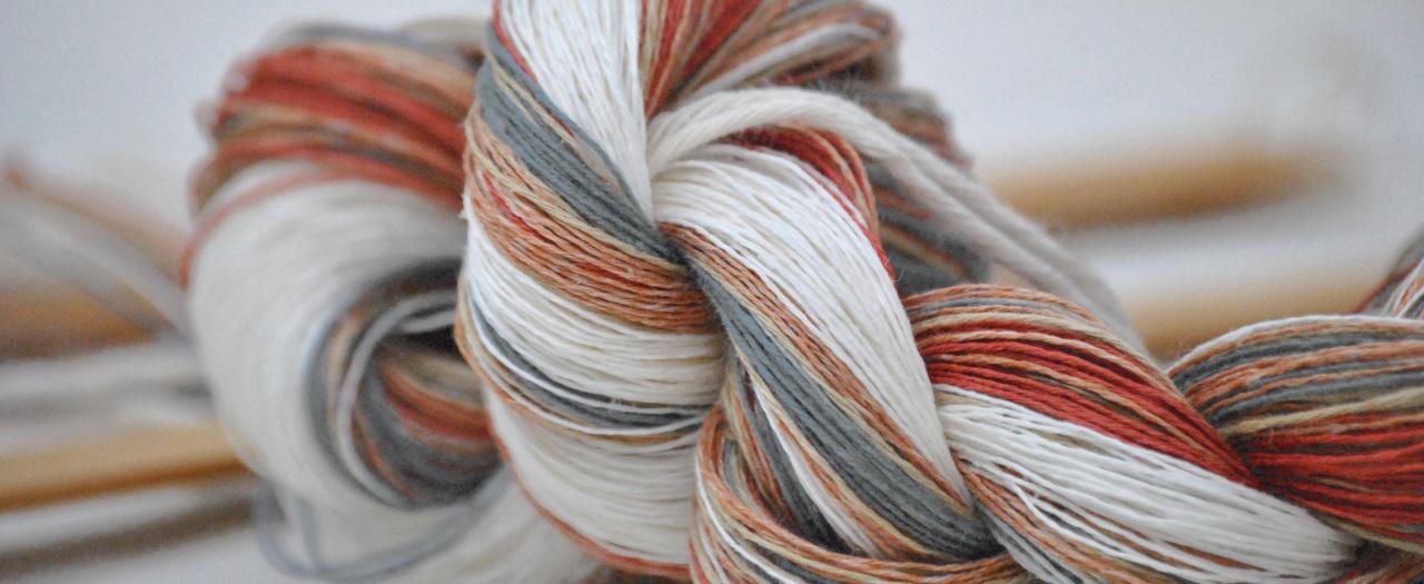 Del fil al teixit: muntar un teler